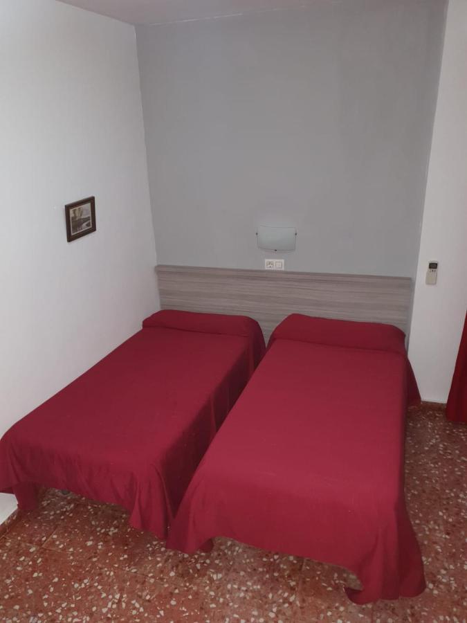 Pension Los Angeles La Puebla de Cazalla Extérieur photo