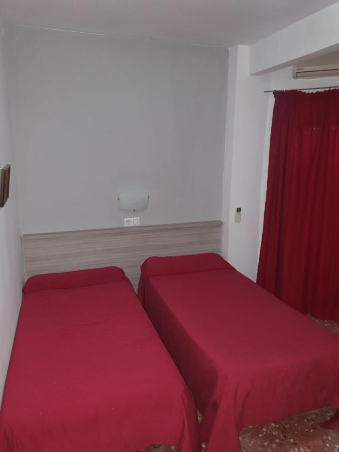 Pension Los Angeles La Puebla de Cazalla Extérieur photo