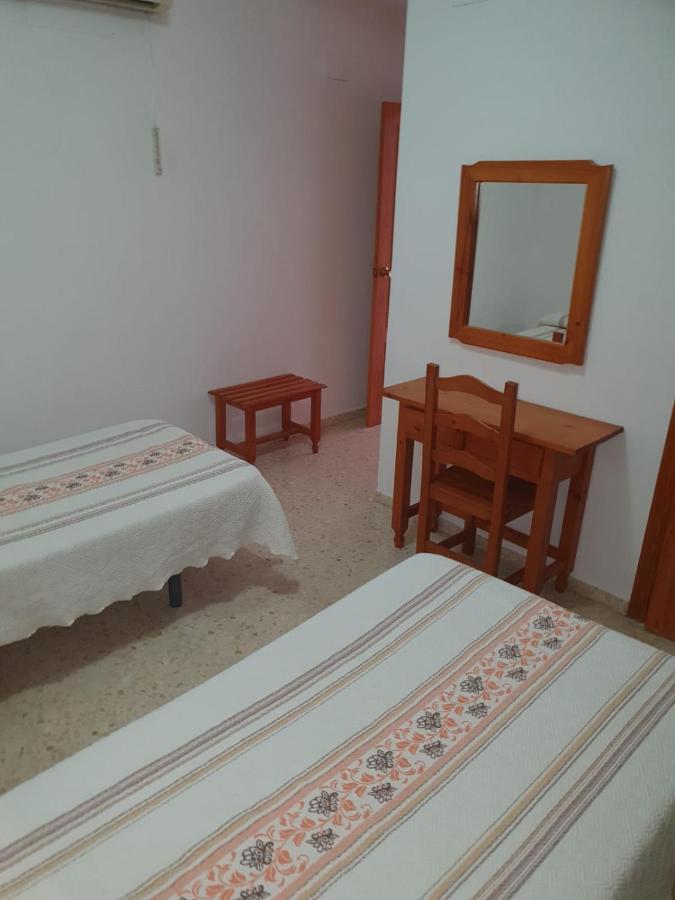 Pension Los Angeles La Puebla de Cazalla Extérieur photo