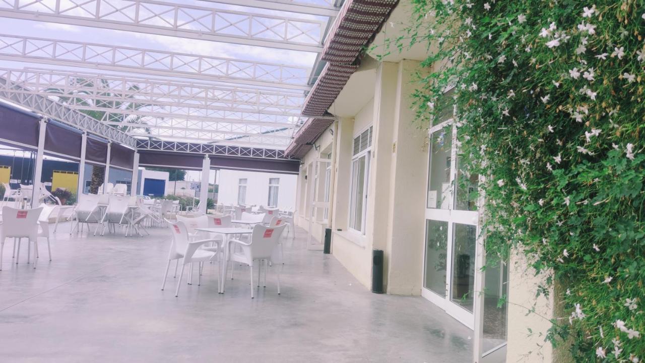 Pension Los Angeles La Puebla de Cazalla Extérieur photo